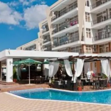 Apartament студио в затворен комплекс *
