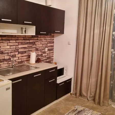 Apartment студио в затворен комплекс *