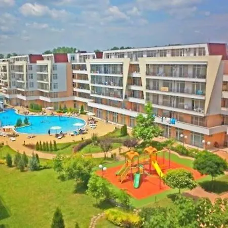 студио в затворен комплекс Apartment *